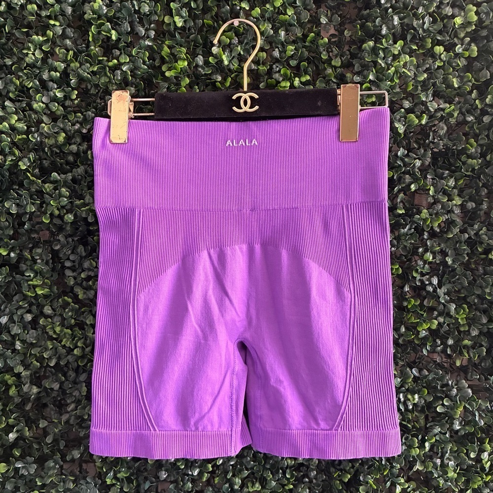ALALA Seamless Rib Shorts - Picture 11 of 11